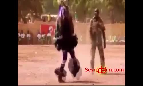 Afrikalı Kolbastı Oynarsa