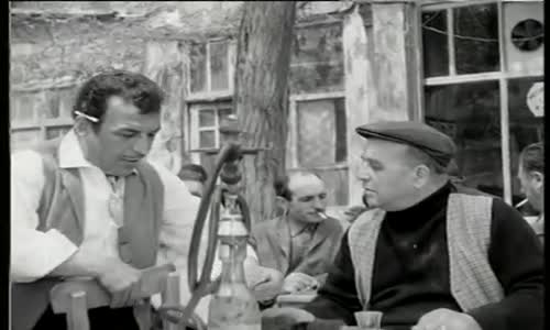 Bi Hovardalık Ettik İşte Biraz - Sadri Alışık & Vahi Öz