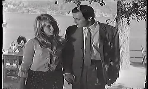 Aşktan Korkuyorum  Filiz Akın Ediz Hun