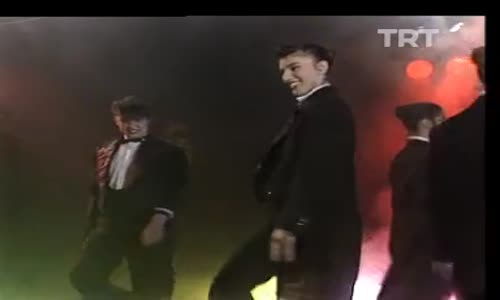 Ajda Pekkan-Yaz Yaz izle