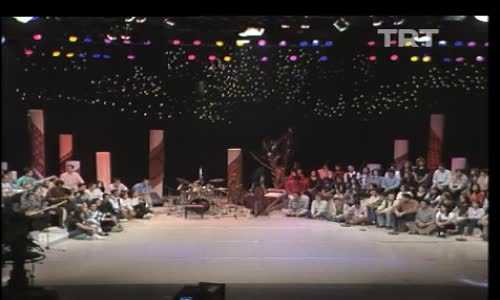 TRT Ankara Radyosu THM Gençlik Korosu-Bahçalara Geldi Bahar 