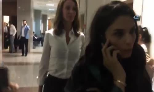 Demet Şener Yine Boşanamadı 