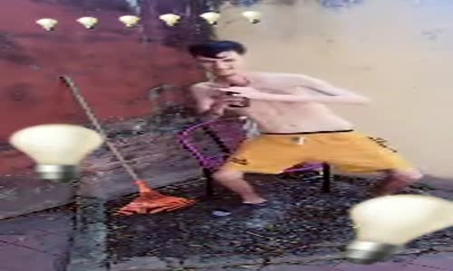 Dans Eden Çubuk Kraker 