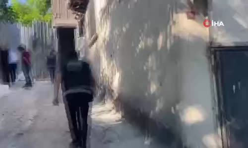 İstanbul’da sahte içki için hazırlanan 7 bin 600 litre alkollü sıvı ele geçirildi 