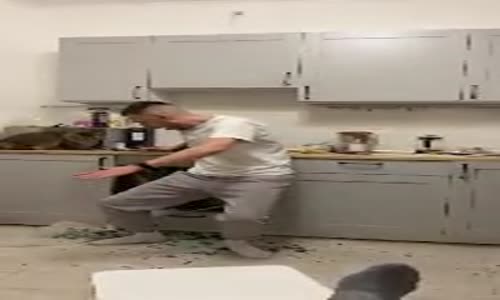 Fırın Camı Kıran Dans 