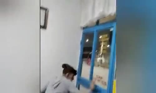 Cam Kıran Eşek Şakası 