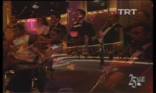 Hüner Coşkuner-Böyle Bir Kara Sevda izle