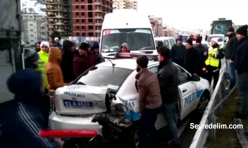 Rize’de 20 Araç Birbirine Girdi: 8 Yaralı