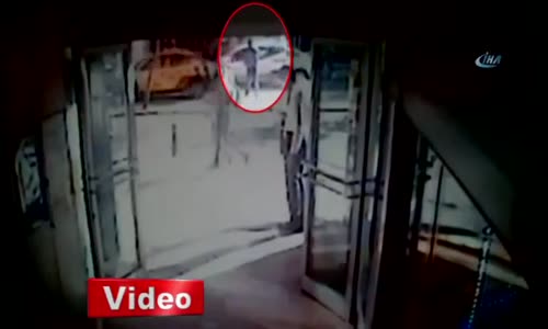 Kendini Avukat Olarak Tanıtıp Taksiciyi Gasp Etti 