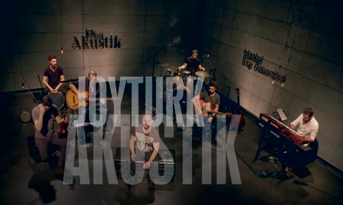 Özgün  Şimdi Burada Olsan 