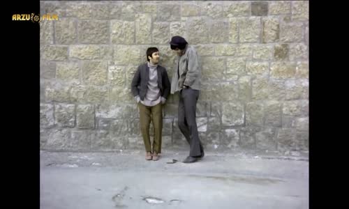 Tarık Akan  Alamanya Kolla Kendini Geliyom