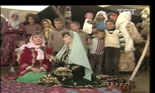 Belkıs Akkale-Her Sevgi Bir Düğüm izle