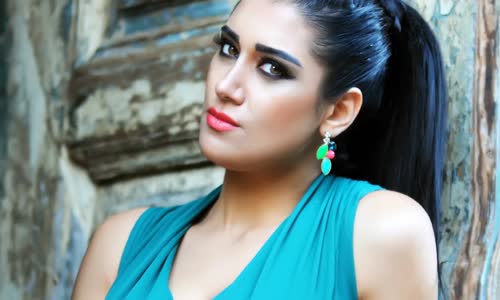 Derya Can - Yanarız