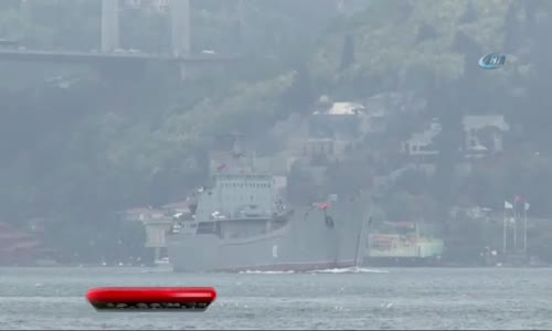 Rus Savaş Gemisi İstanbul Boğazı’ndan Geçti 