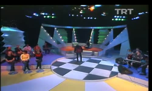 Cem Karaca-Üryan Geldim izle