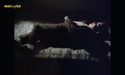 Tarık Akan  Kahraman'ın Ölümü