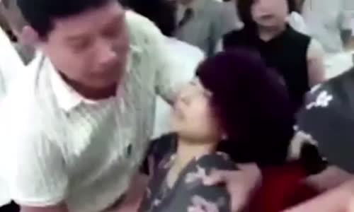 Servet Değerinde Takıya Zarar Verince Kendinden Geçen Kadın