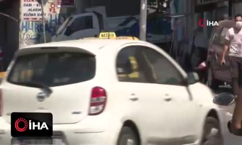 Korona virüs denetimine tepki gösterdi, maskesini atarak taksiye bindi 