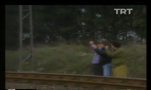 Grup Gündoğarken-Yol Aldım Sevdalardan izle