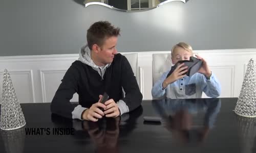 Sanal Gerçeklik Cihazını Yarıp İçinde Ne Var Diye Bakmak