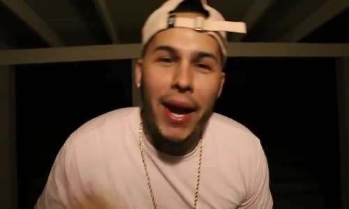 Uyuyan Sevgili Üzerinde Fişek Patlatmak