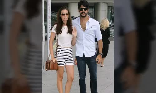 Burak Özçivit Fahriye Evcen'e Evlilik Yıldönümlerinde Mercedes Vito Hediye Etti