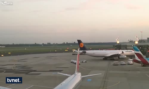 200 Yolculu Uçakta Korku Dolu Anlar