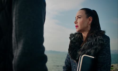 Çilek Kokusu 22. Bölüm  Aslı Benim Gençliğim Gibi