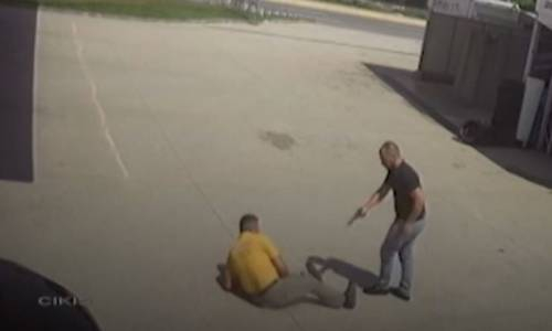 Arabasını Yıkamayan Lastikçiyi Kurşun Yağmuruna Tuttu