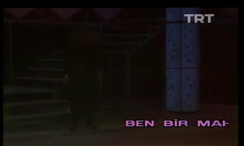 Nil Burak-Ben Bir Mahcup Aşık 