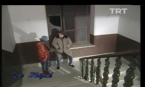 Füsun Önal-Nasıl Yani(Ali) izle