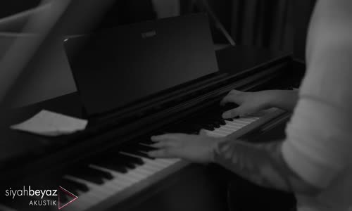 Deniz Aygül - Gamzeler (SiyahBeyaz Akustik)