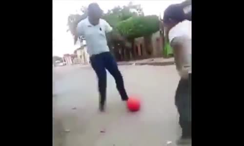 Top Kapmaya Çalışırken Ben 