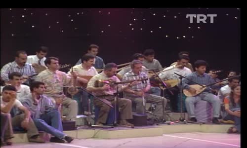 TRT Ankara Radyosu THM Gençlik Korosu-Bugün Ayın Işığı