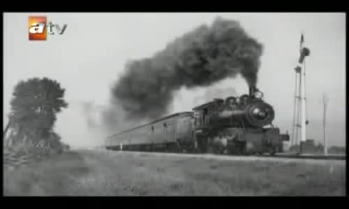 Recep Tayyip Erdoğan Kendi Şiirini Dinlerken