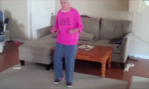 Teyzelerin Sosyal Medyayı Güldüren Dansı