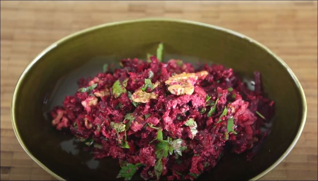 Kırmızı Bulgur Salatası Nasıl Yapılır 