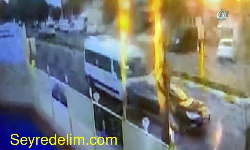 Beylikdüzü'nde okul servisi kazası güvenlik kamerasında