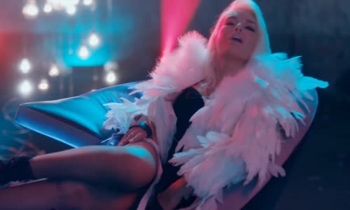 Ajda Pekkan Feat. Ozan Çolakoğlu - Ara Sıcak