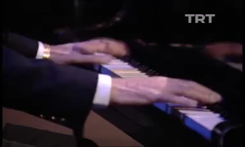 Burak Kut-Love Is Many Splendored Thing izle