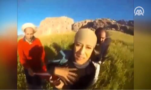 Mehmetçik'ten Dağcılara Yardım Eli