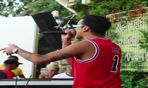 Kerimcan Durmaz'dan Suspus Performansı