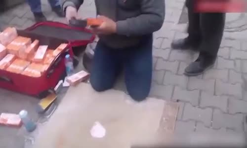 Gırgır Yaparak Gırgır Satan Adam