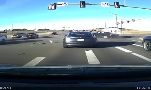 Tesla Model 3 Otomatik Acil Fren Sistemi