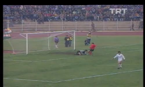 1991-1992 Sezonu Gaziantepspor-Ankaragücü Maç Özeti İzle