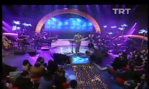 Erhan Güleryüz-Gittiğin Yağmurla Gel izle