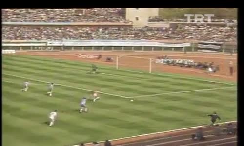 1988-1989 Sezonu Beşiktaş-Sarıyerspor Maçı Özeti Ve Maç Sonu Röportajlar İzle 