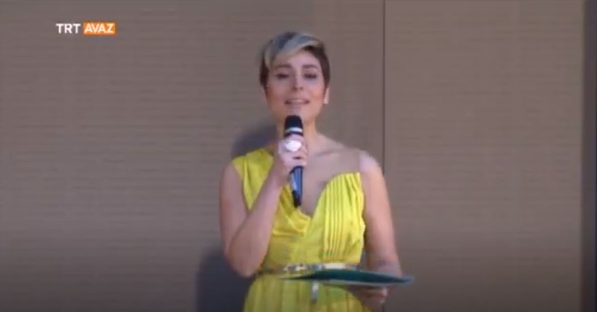 Türk Dünyası Kadın Kıyafetleri Defilesi - Azerbaycan 