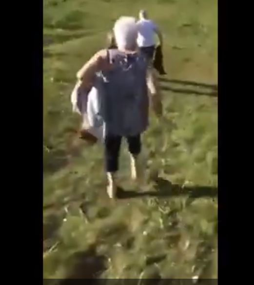 Bayır Aşağı Yuvarlanan Teyze