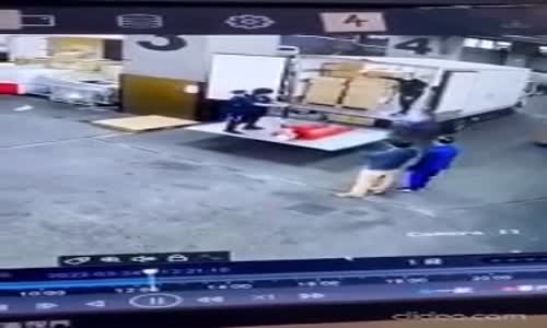 Arızalanan Liftten Düşen İşçi 